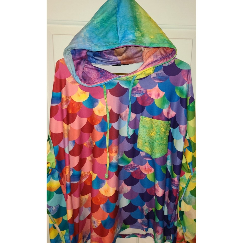 Rainbow Scales Super Soft Lightweight Hoodie XL NWOT Leisure FUN Cybergrunge